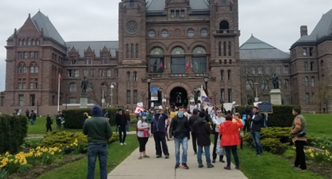 Lockdown protesters at Queens Park